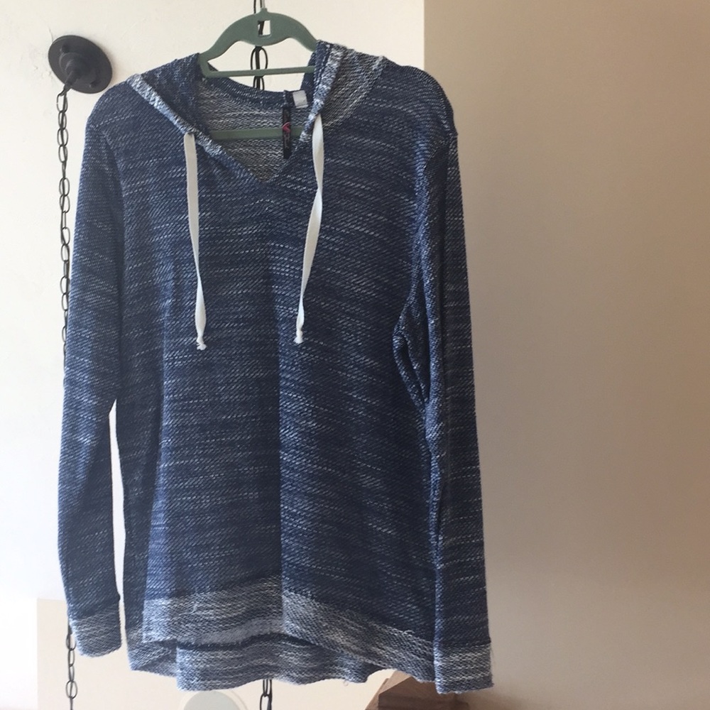 Long sleeve pull over cotton shirt